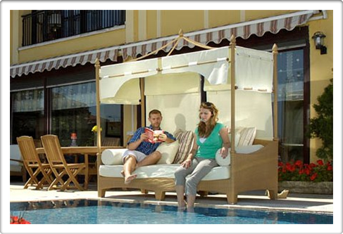 Harem Daybed